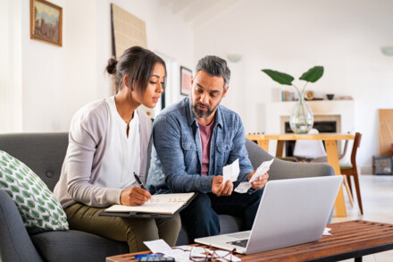 Should you pay a dividend before 6 April 2022?