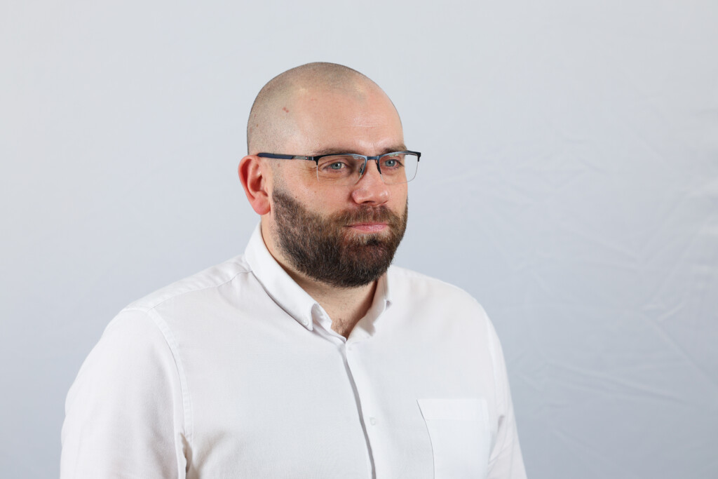 Darren Ellis